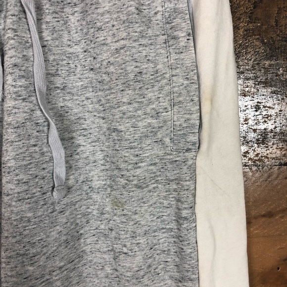 Pink Victoria’s Secret sweatpants - Picture 4 of 7